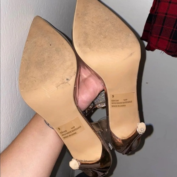 Heels - Picture 2 of 2